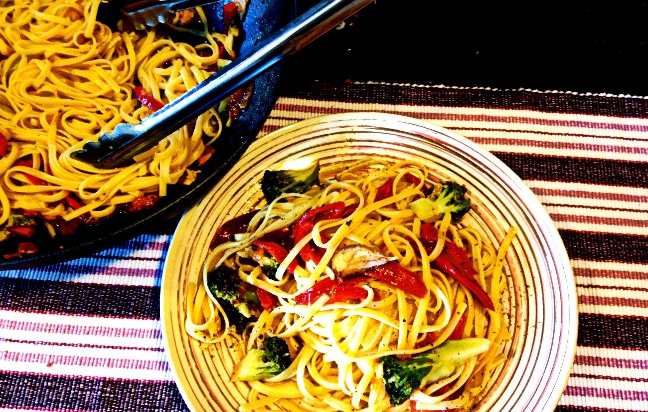 Συνταγή για εργένηδες: Linguine ai broccoli con pepe rosso