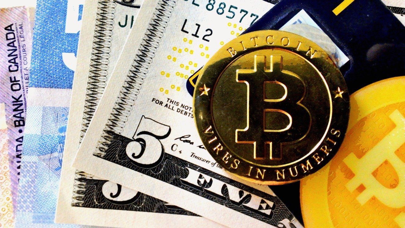Bitcoin, το νόμισμα που διχάζει αγορές και Διαδίκτυο