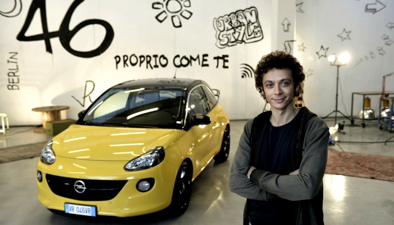 Ένα μικρό αυτοκίνητο για ένα μεγάλο σκοπό – Ο φιλάνθρωπος κύριος Valentino Rossi