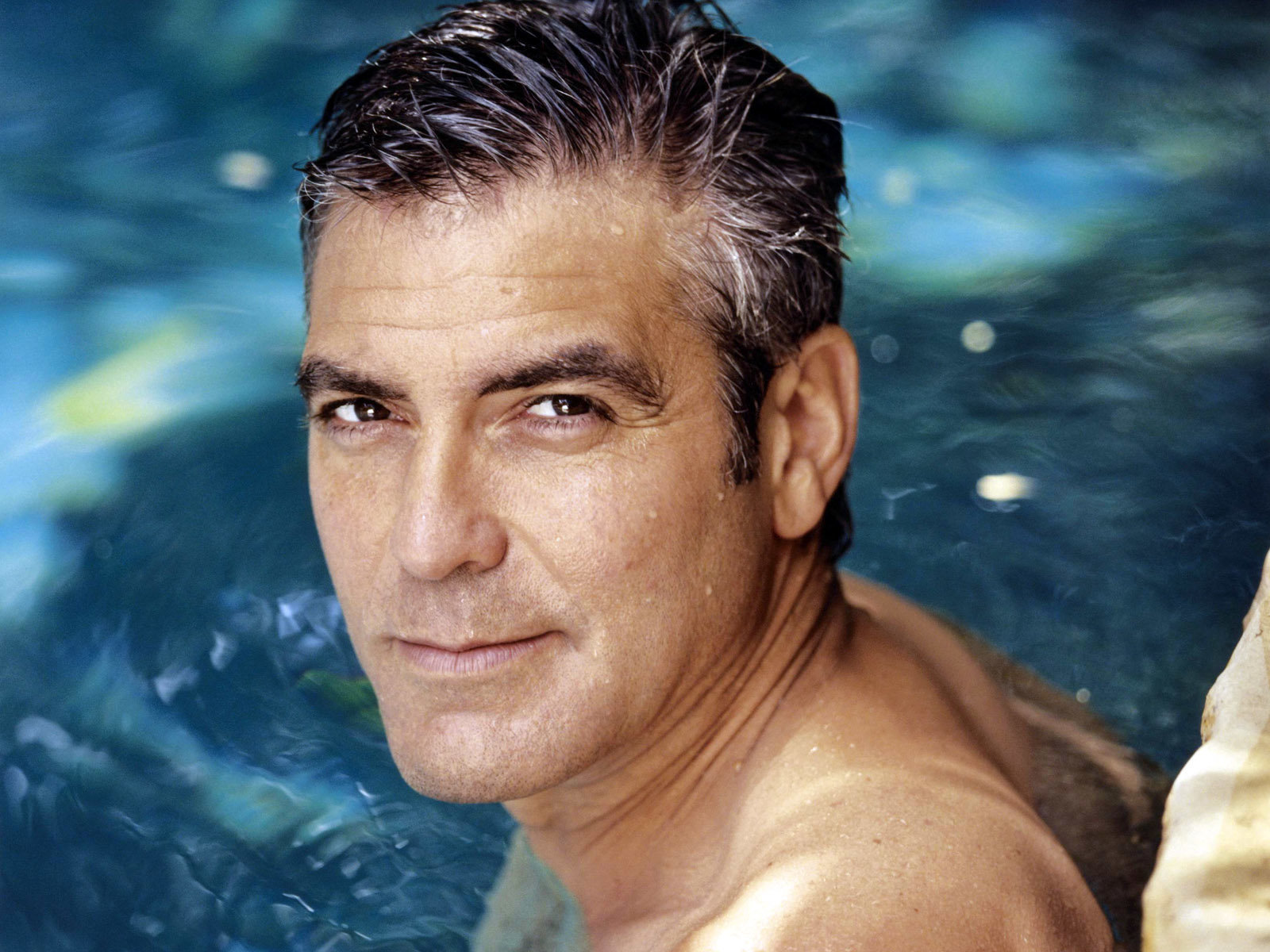 Τι γράφει ο Παναγιωτόπουλος στην επιστολή προς τον Clooney