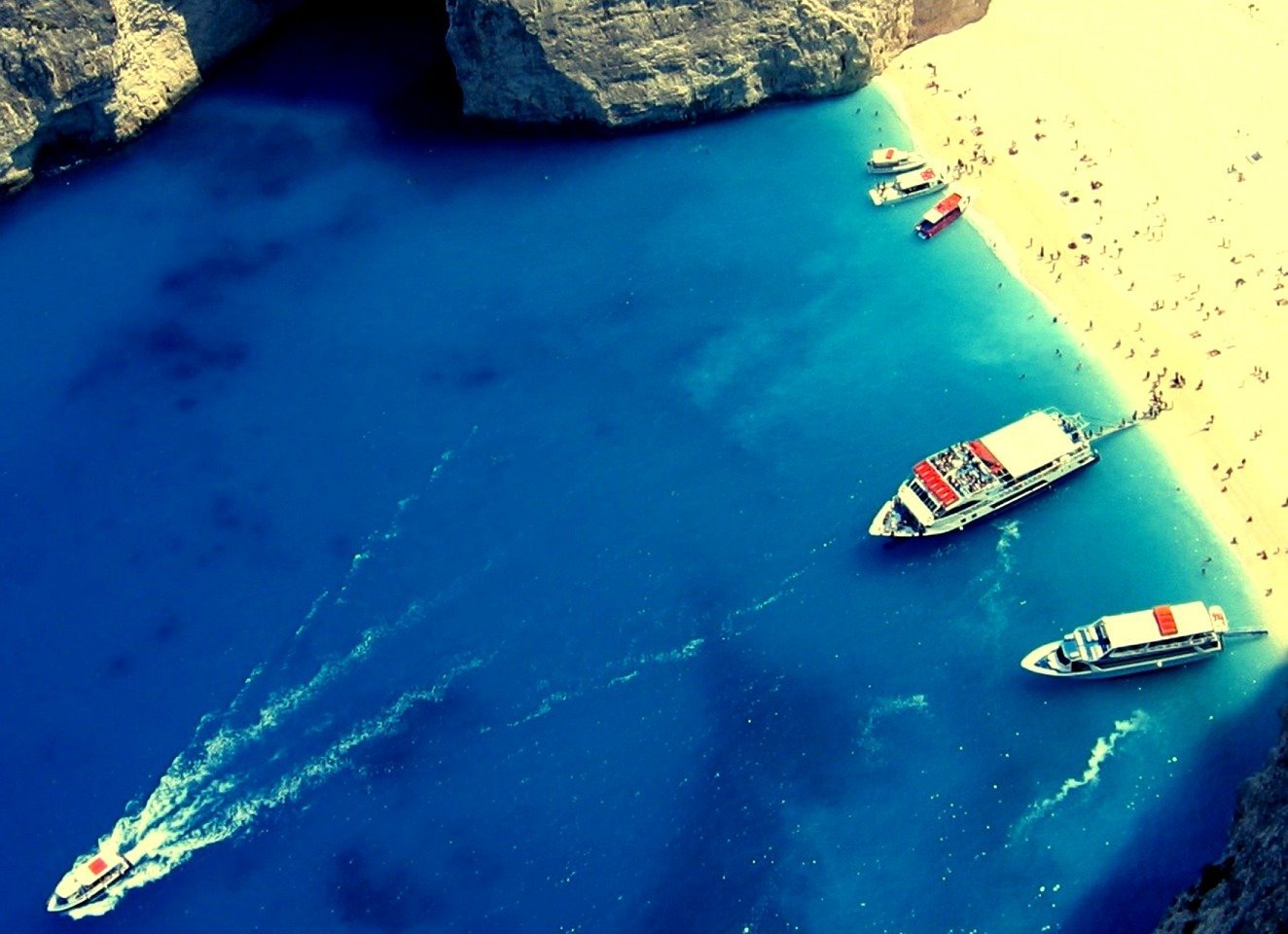 Η Ελλάδα, ο τουρισμός οι αμαρτίες και τα… περασμένα μεγαλεία!