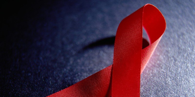 Πάνω από 15.000 έχουν μολυνθεί στην Ελλάδα από τον HIV