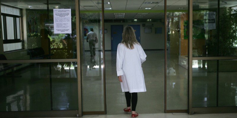 Διευκρινίσεις από ΚΕΕΛΠΝΟ για το πίθανο κρούσμα μηνιγγίτιδας στη Μυτιλήνη