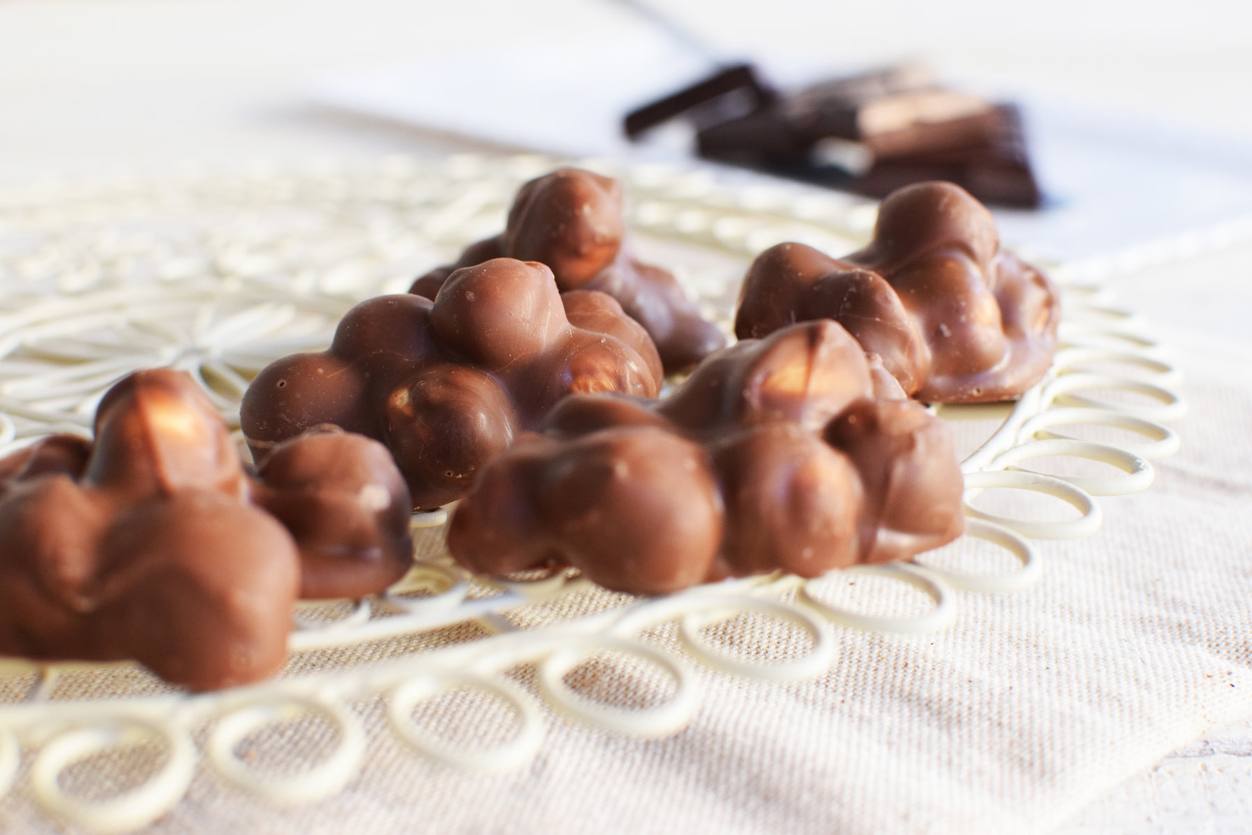 Σοκολατάκια με φουντούκι με 3 μόνο υλικά