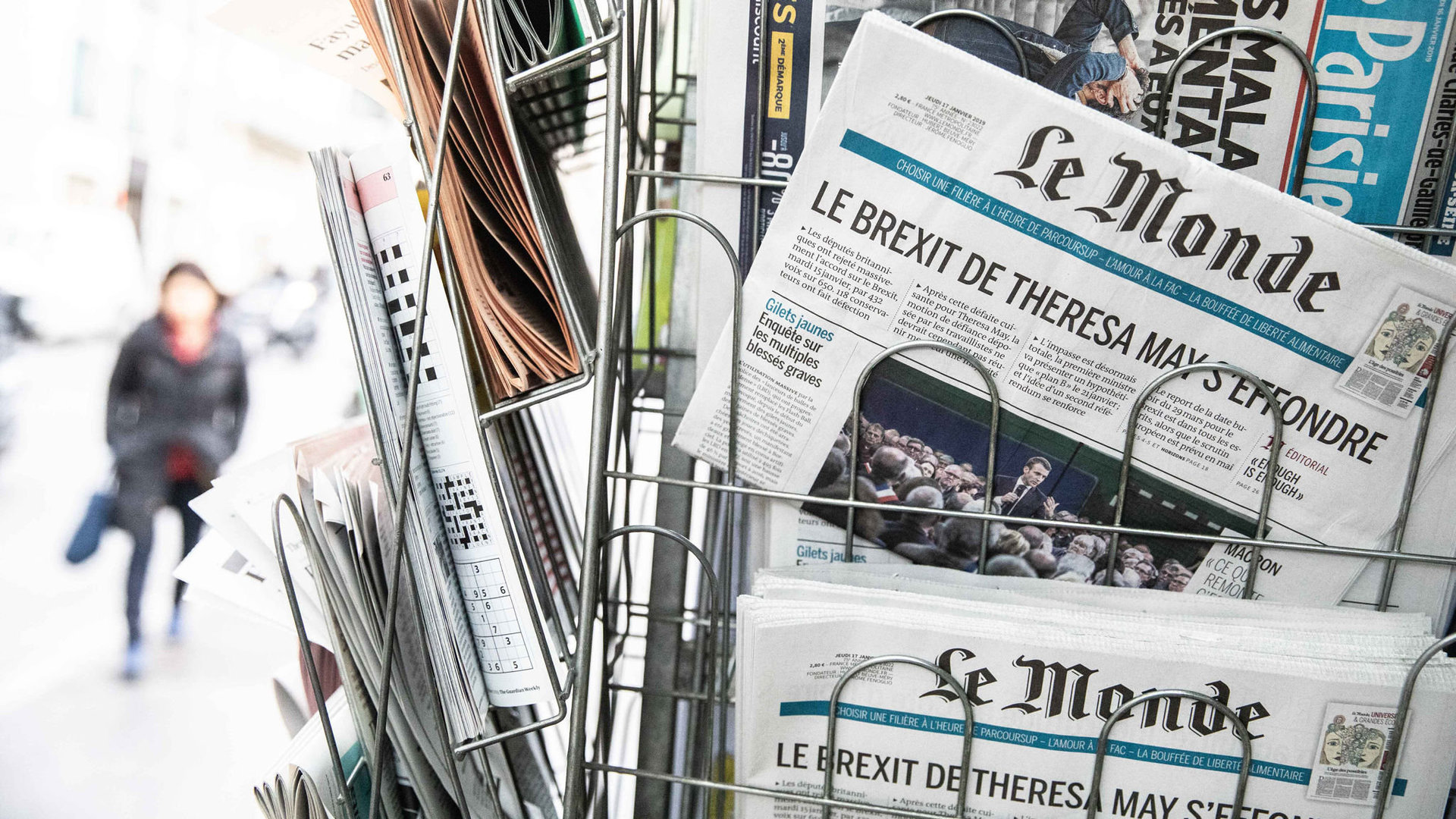 Οι εργαζόμενοι στη Le Monde μάχονται για να παραμείνουν πραγματικοί δημοσιογράφοι!