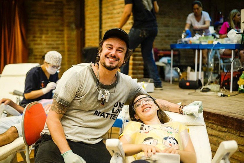 Ένας οδοντίατρος στη Βραζιλία χάρισε χαμόγελα στους κολασμένους της γης