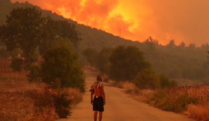 Τουλάχιστον 18 απανθρακωμένοι άνθρωποι βρέθηκαν στη Δαδιά