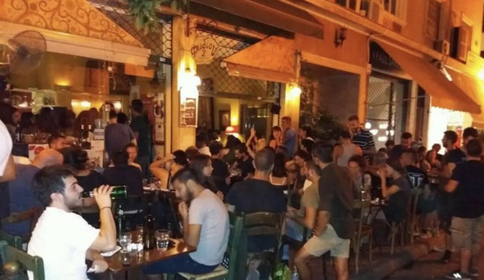 Τα 2 μεζεδοπωλεία της Αθήνας που βγαίνουν όλοι