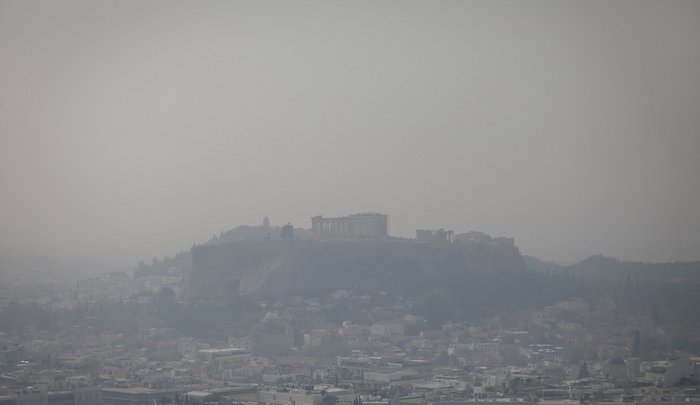 Μόλις μάθαμε πόσο μολυσμένη ατμόσφαιρα έχουμε στην Ελλάδα και ο αέρας μας κόπηκε