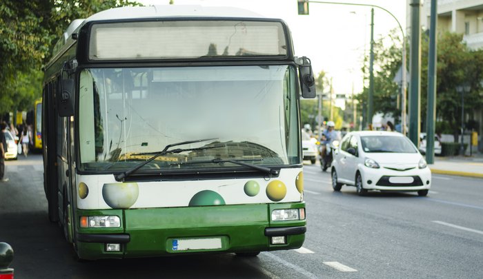 Διαβάσαμε καταγγελία για οδηγό του λεωφορείου 608 που έκανε Bullying σε κοπέλα για το ντύσιμό της