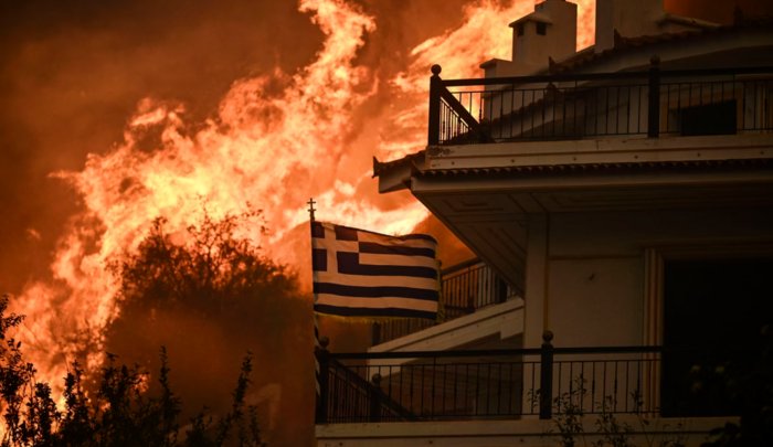 «Πυρκαγιές: Η Κυβέρνηση Προστατεύει Ψήφους, Όχι Δάση – Γιατί Δεν Υπάρχει Πρόληψη στην Ελλάδα;»