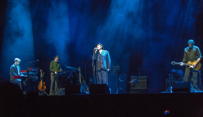 Είδαμε τους Tindersticks στο Christmas Theater και ταξιδέψαμε όπως μόνο εκείνοι ξέρουν