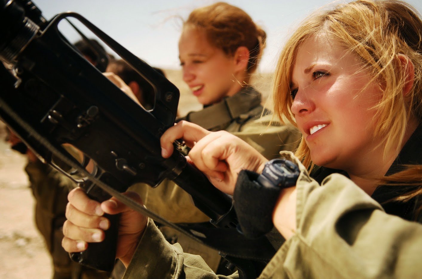 Άρωμα.Αρβύλας | 5 λόγοι που οι γυναίκες δεν πρέπει να μπουν στο στρατό ως έφεδρες