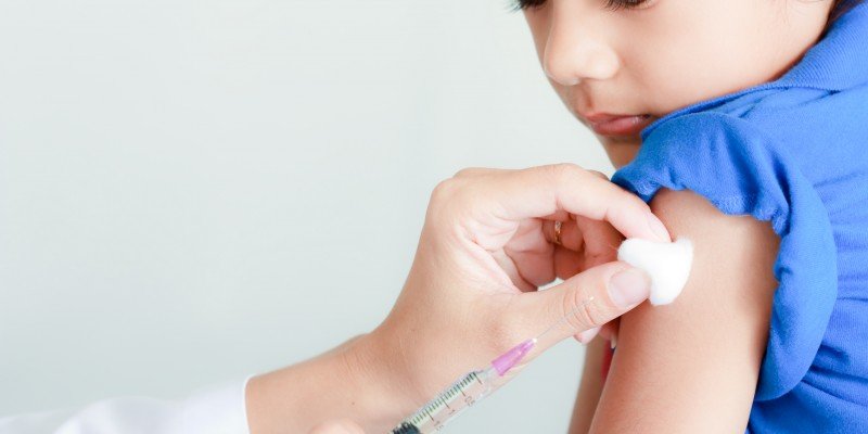 Μήνυμα για τον εμβολιασμό από κοκύτη δίνουν γονείς που έχασαν το μωρό τους
