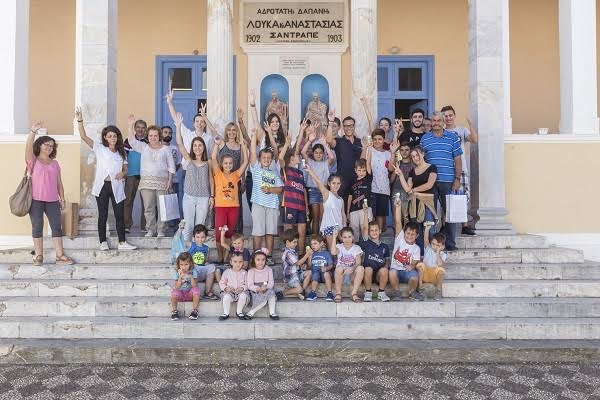 H AtoZGreek & τα πολυκαταστήματα attica στηρίζουν τα σχολεία του Καστελόριζου