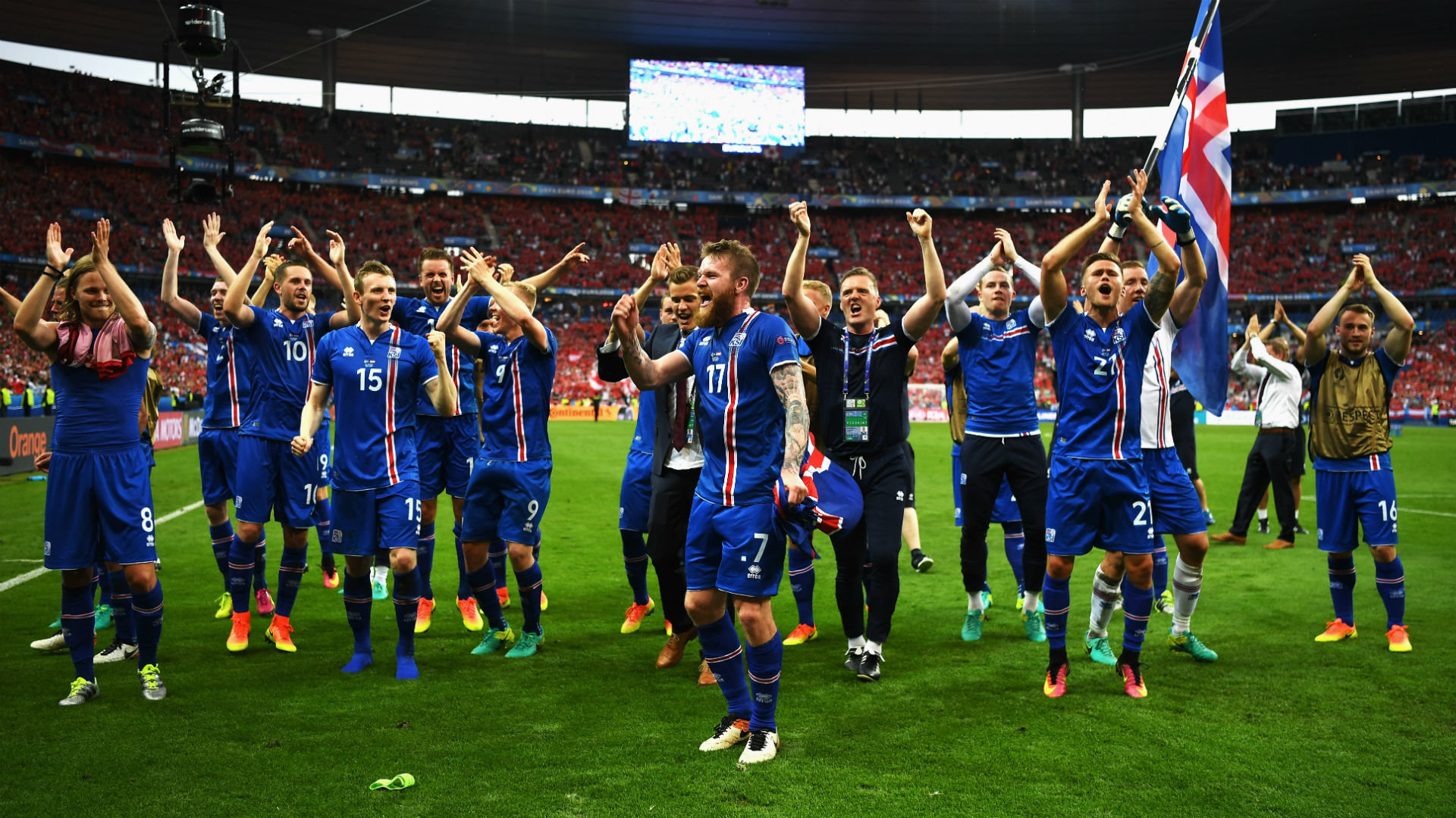 5+1 λόγοι που γουστάρουμε την ποδοσφαιρομάνα Ισλανδία