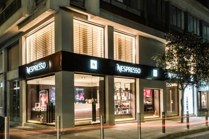 Με τη συμπλήρωση 20 χρόνων δυναμικής παρουσίας στην Ελλάδα, η Nespresso εγκαινιάζει την όγδοη Boutique της