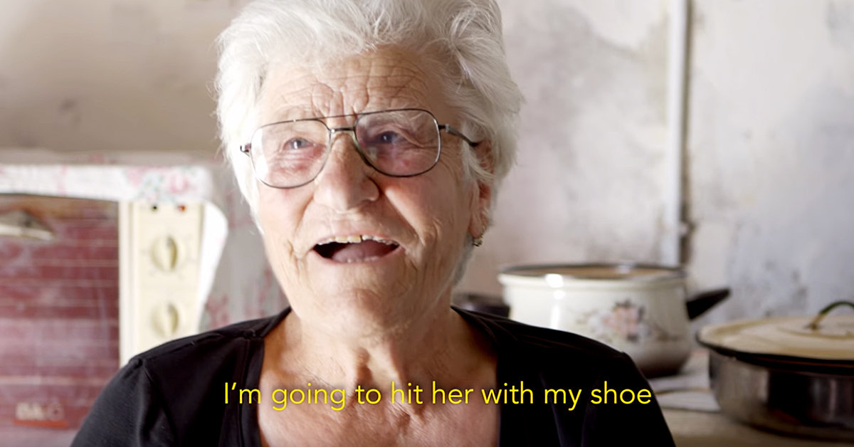 Ελληνίδα γιαγιά έσβησε με τη γλύκα της το Internet
