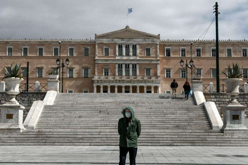 Ναι, δεν είσαι ο μόνος που νιώθει πιο φοβισμένος μετά από 7 μήνες πανδημίας