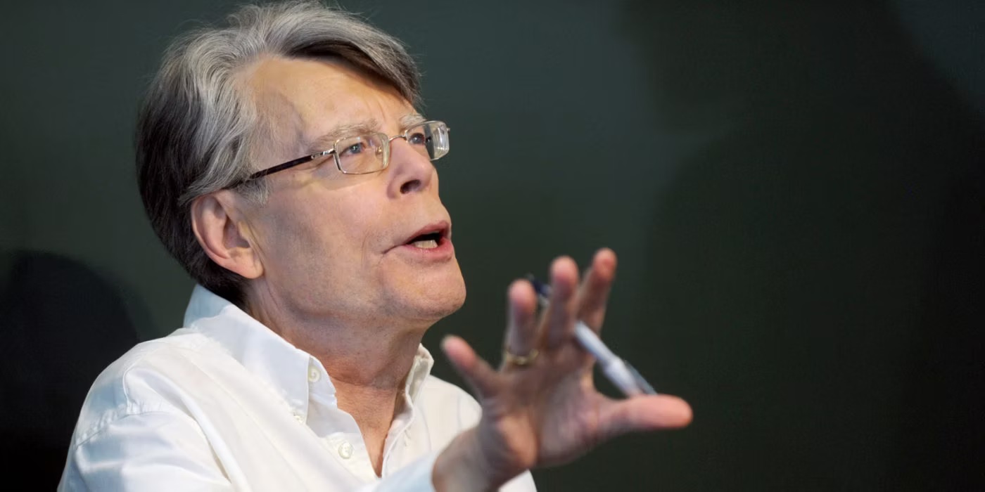 Stephen King: Ο Άρχοντας του Τρόμου Αποσύρει το Πιο Αμφιλεγόμενο Βιβλίο του από την Αγορά
